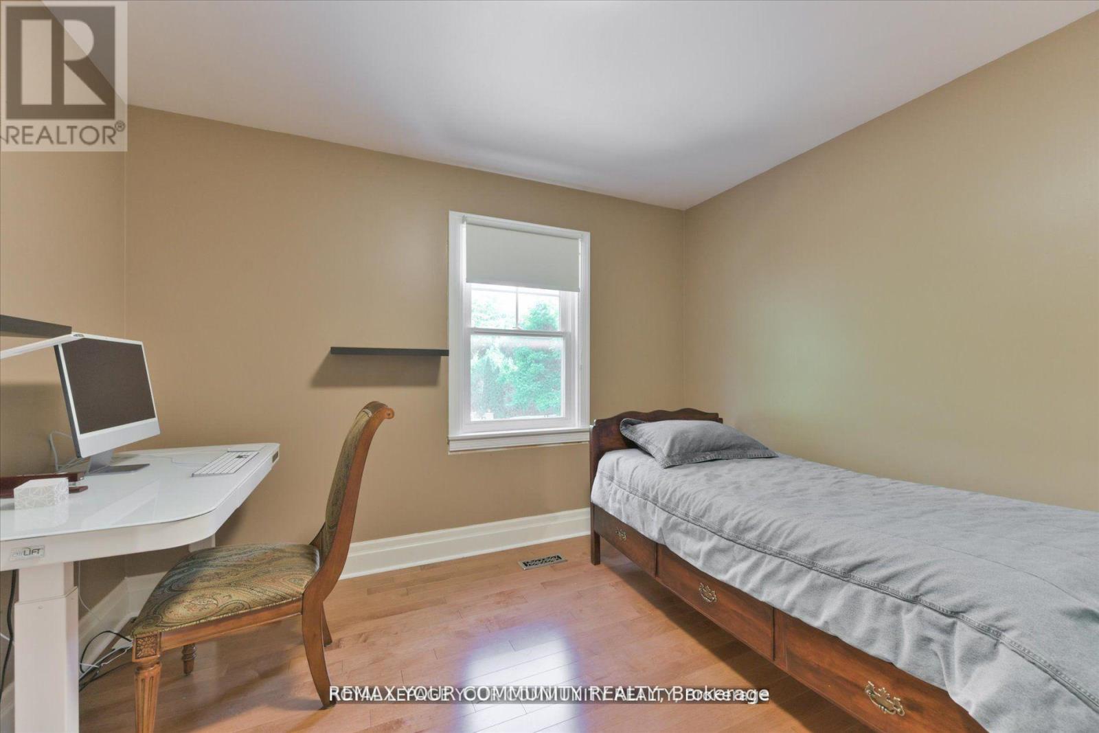 7 SKYVIEW LANE - 24