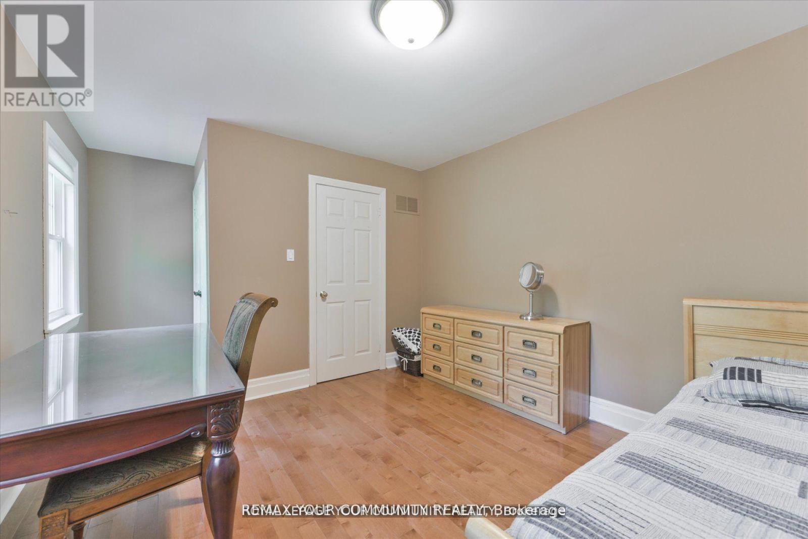 7 SKYVIEW LANE - 25