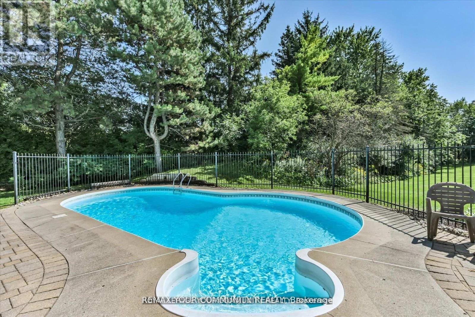 7 SKYVIEW LANE - 32