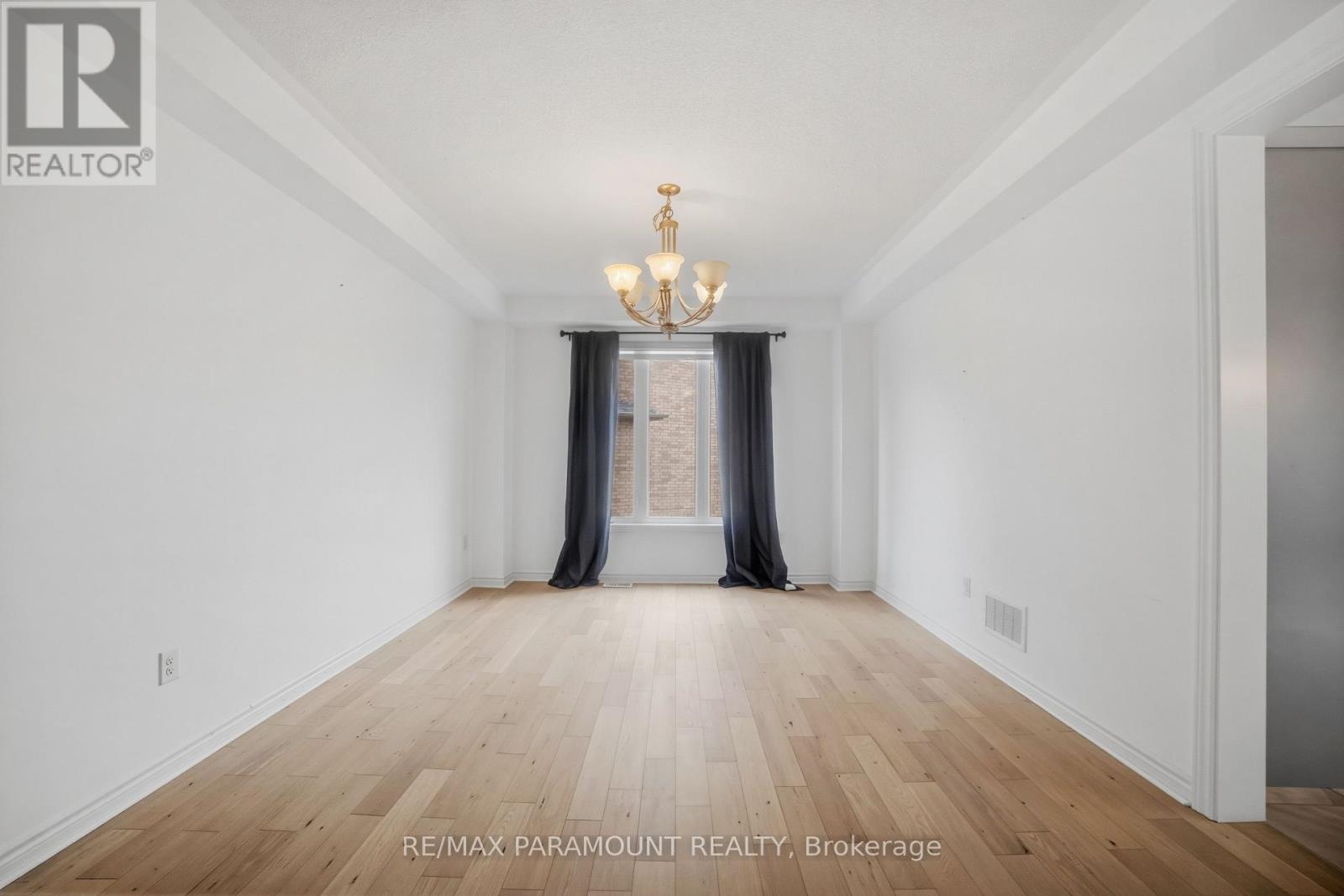 9 MCLEAN AVENUE — photo 23