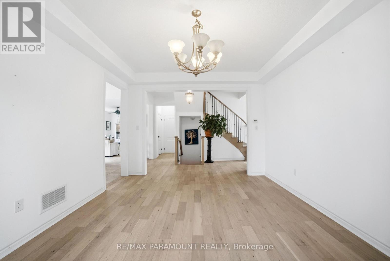 9 MCLEAN AVENUE — photo 24