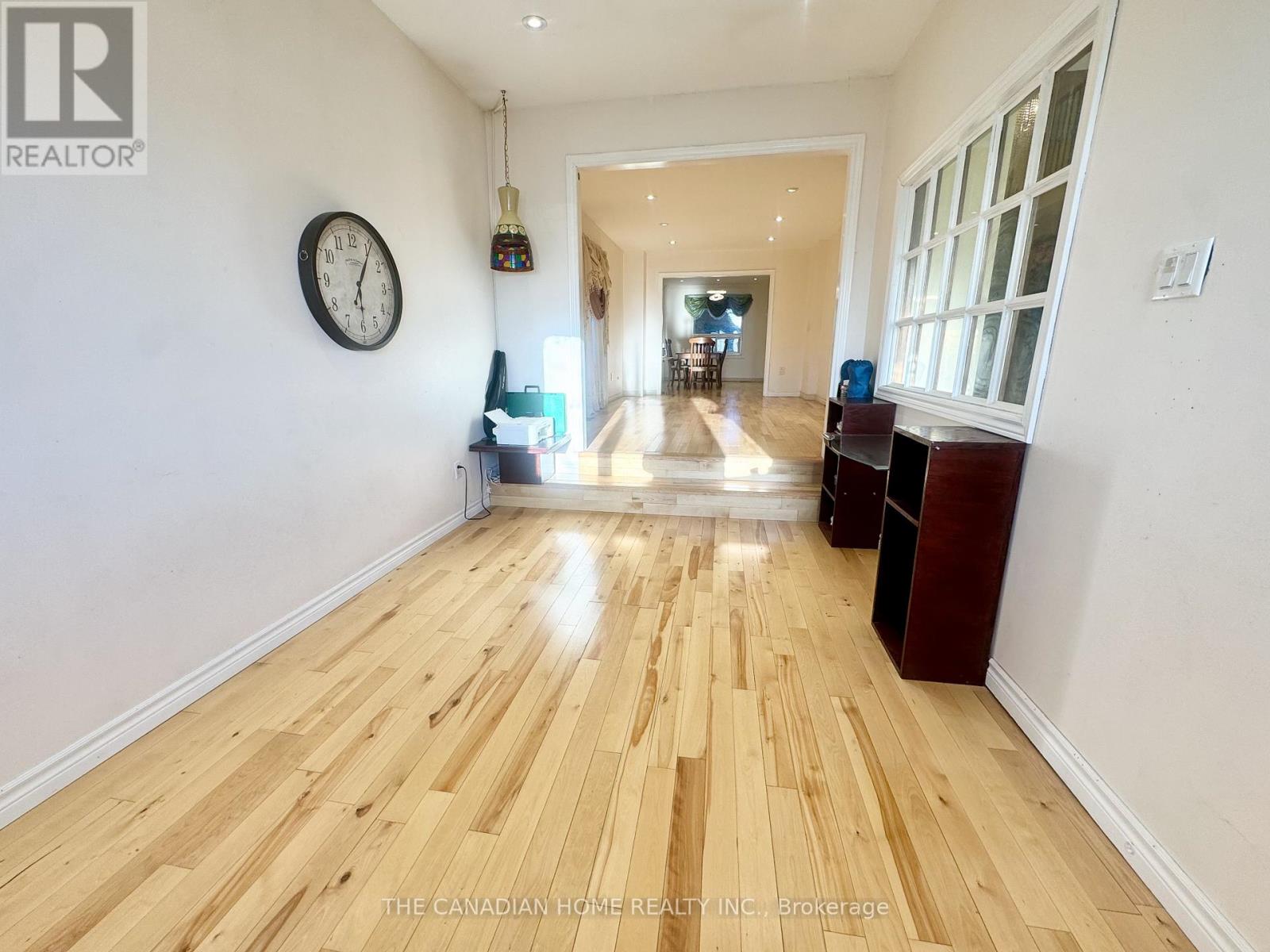 197 JOHNSON STREET - 7