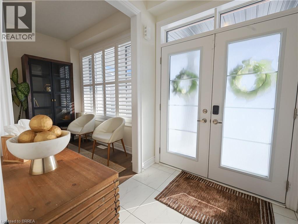 93 MONTEITH Drive, Brantford, Ontario, N3T0V8 — Photo 3