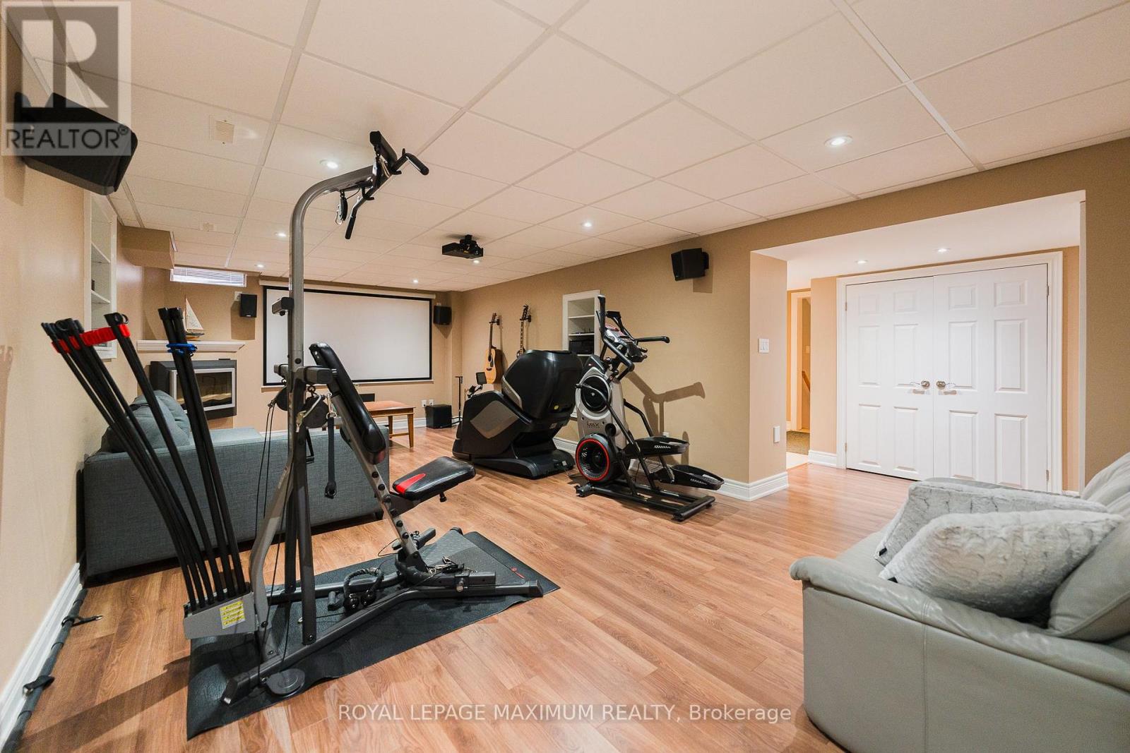 89 SILVERVALLEY DRIVE - 24