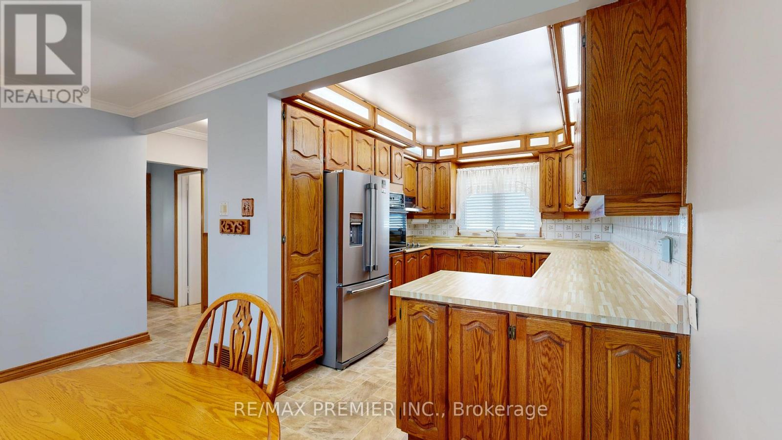 14 BECKETT AVENUE - 16