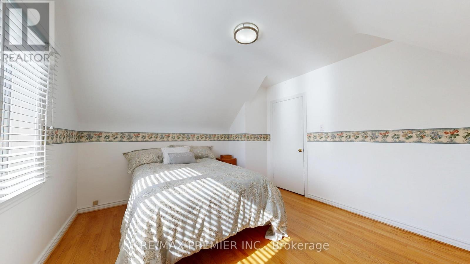 14 BECKETT AVENUE - 36