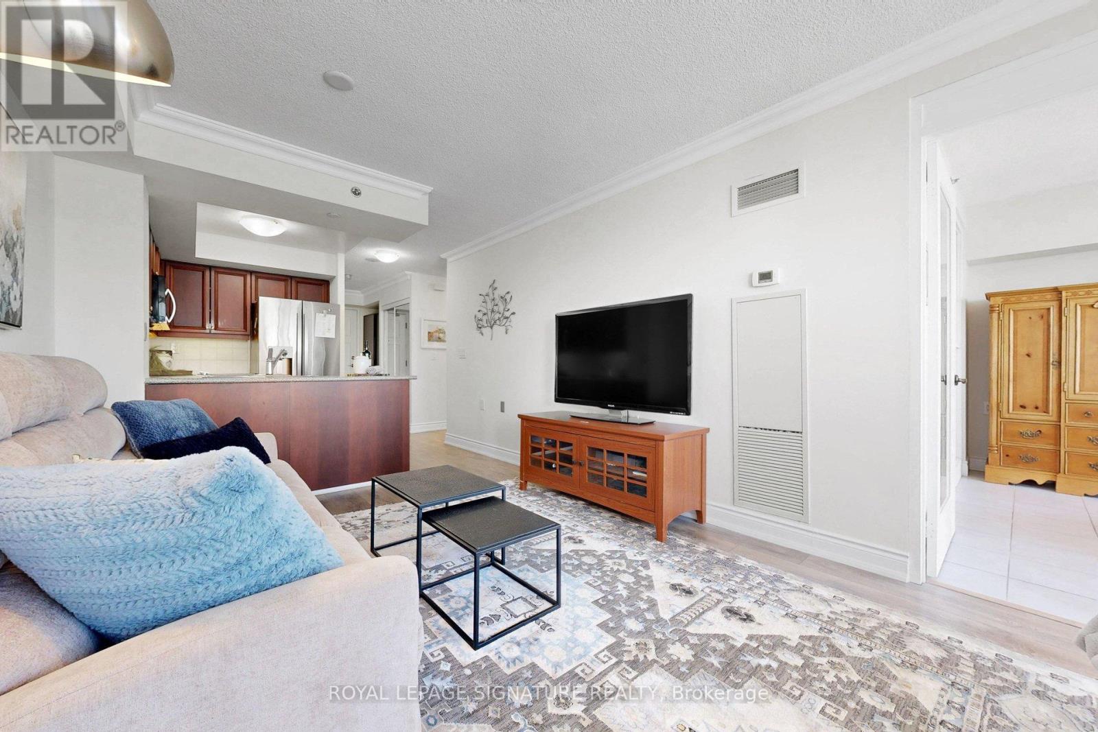 #1609 3 MARINE PARADE DRIVE - 11