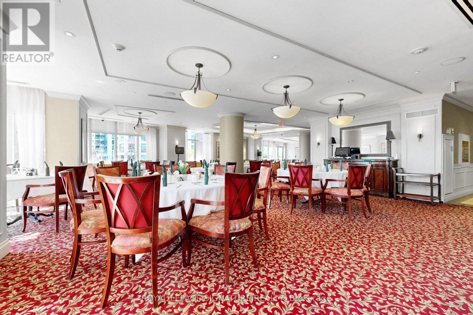 #1609 3 MARINE PARADE DRIVE - 27