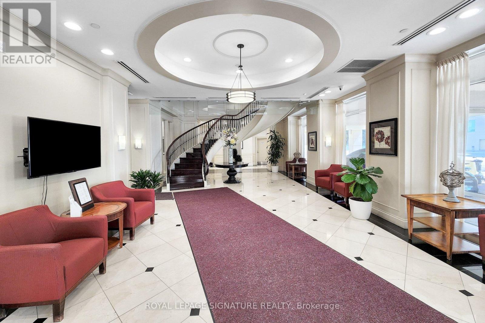 #1609 3 MARINE PARADE DRIVE - 34