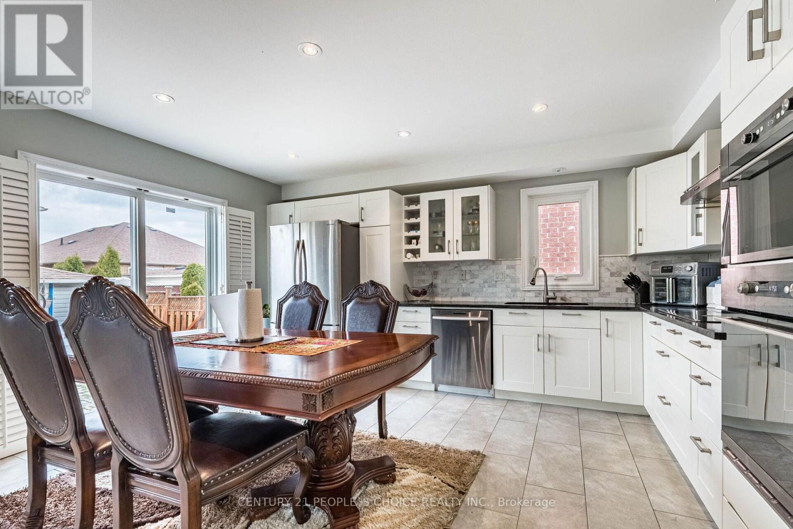 60 RED MAPLE DRIVE - 11