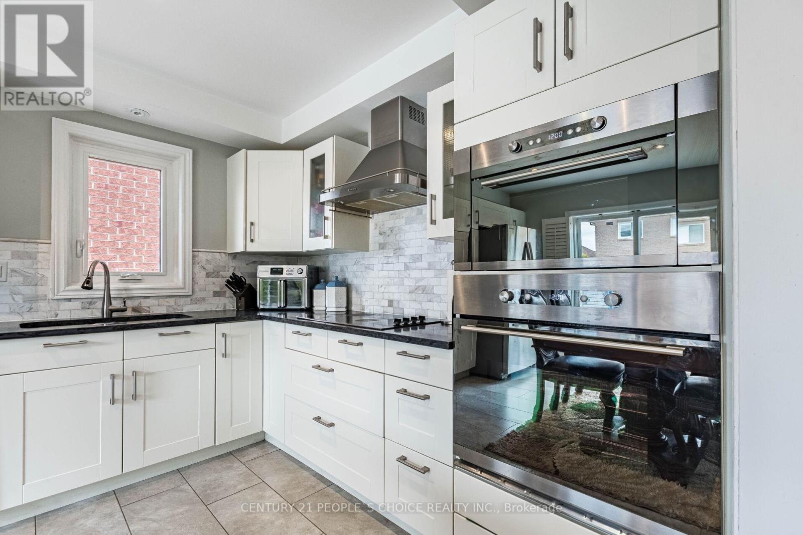 60 RED MAPLE DRIVE - 15