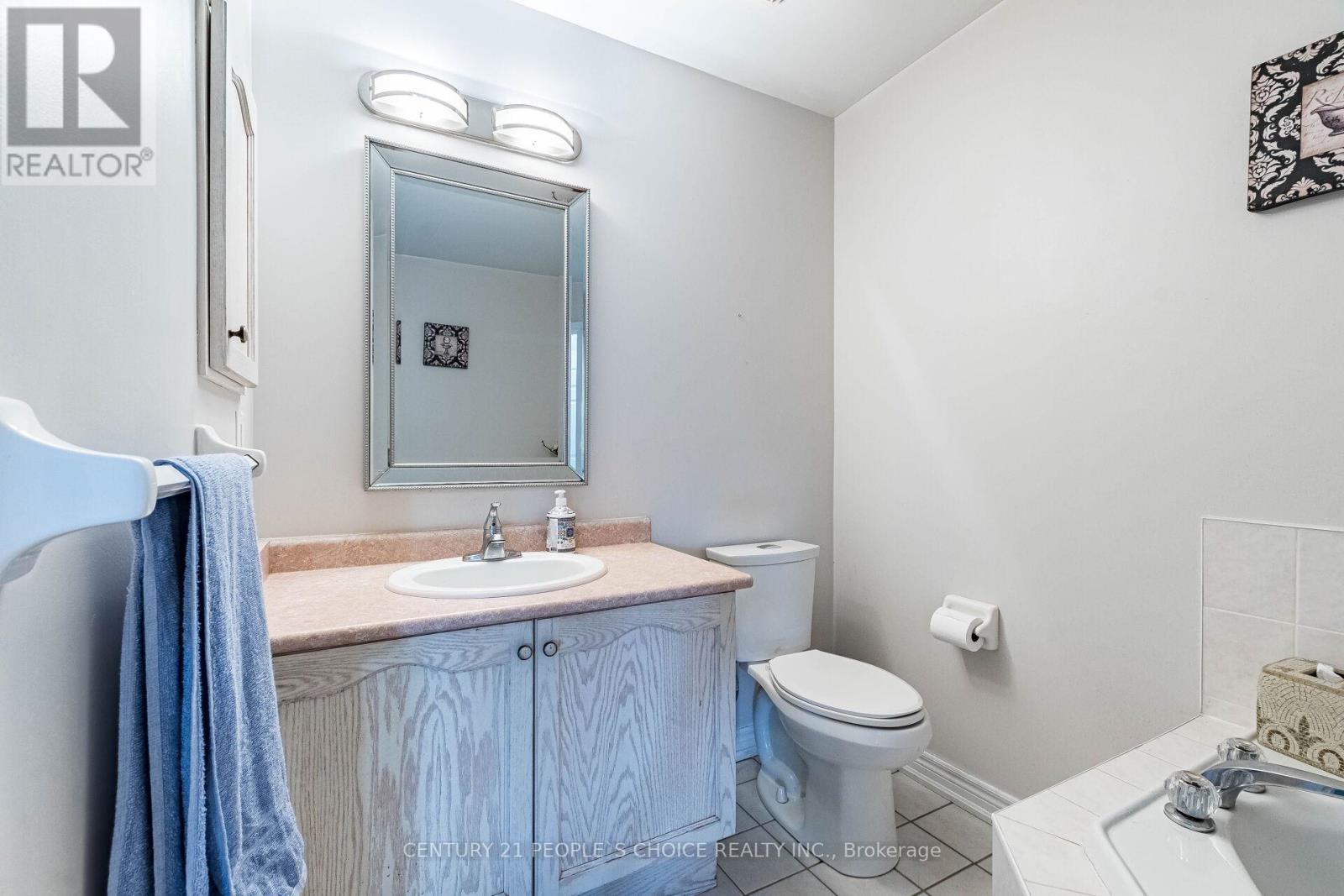 60 RED MAPLE DRIVE - 22