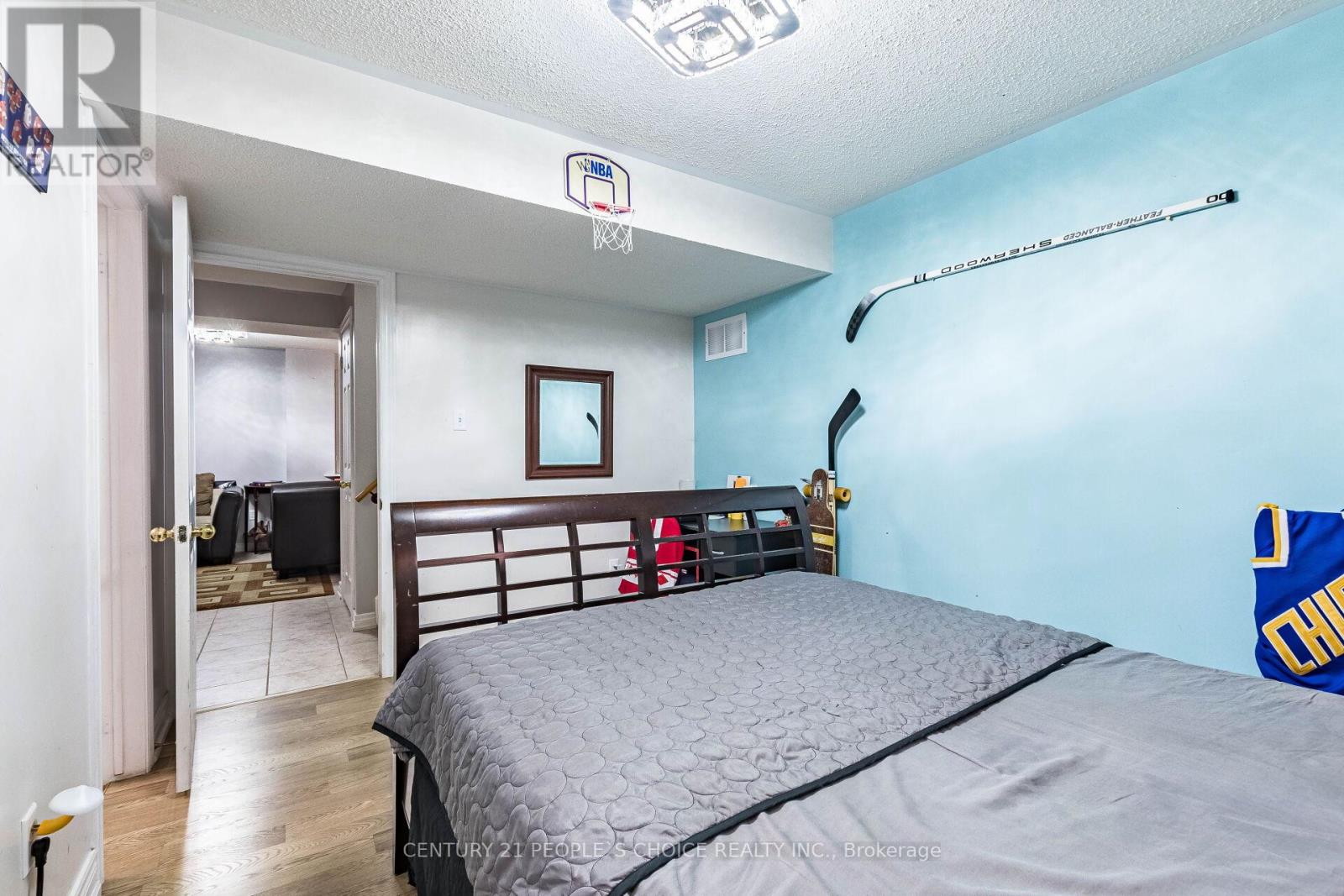 60 RED MAPLE DRIVE - 40