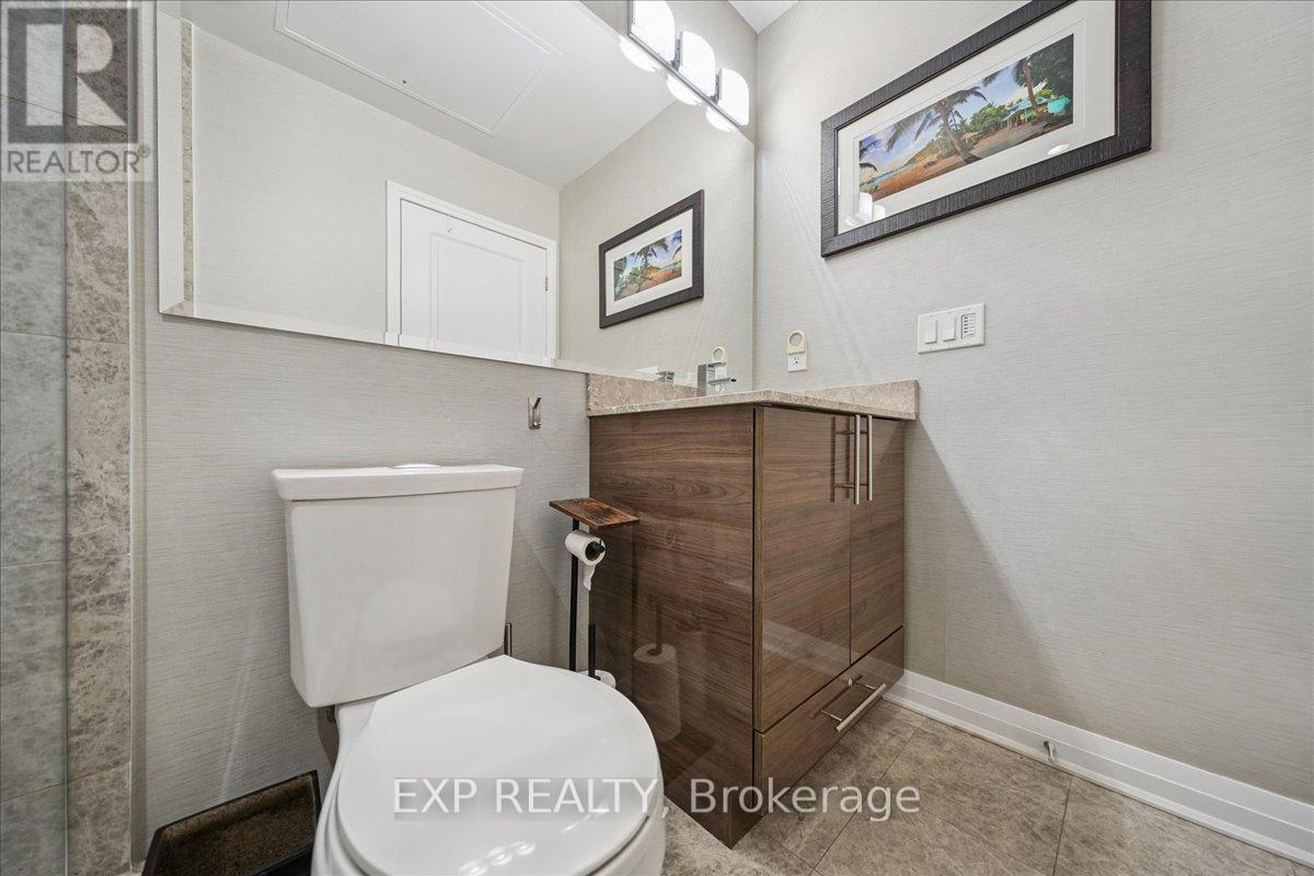 #3404 59 ANNIE CRAIG DRIVE - 24
