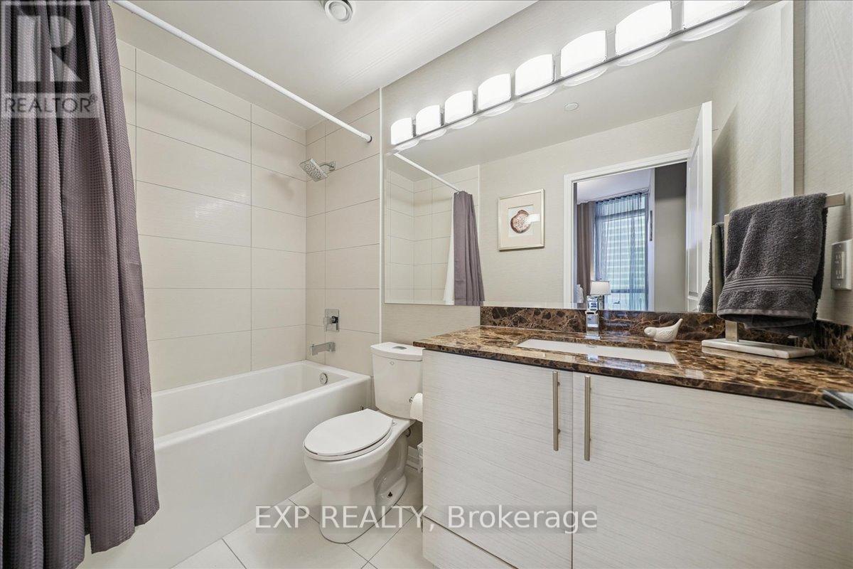 #3404 59 ANNIE CRAIG DRIVE - 28