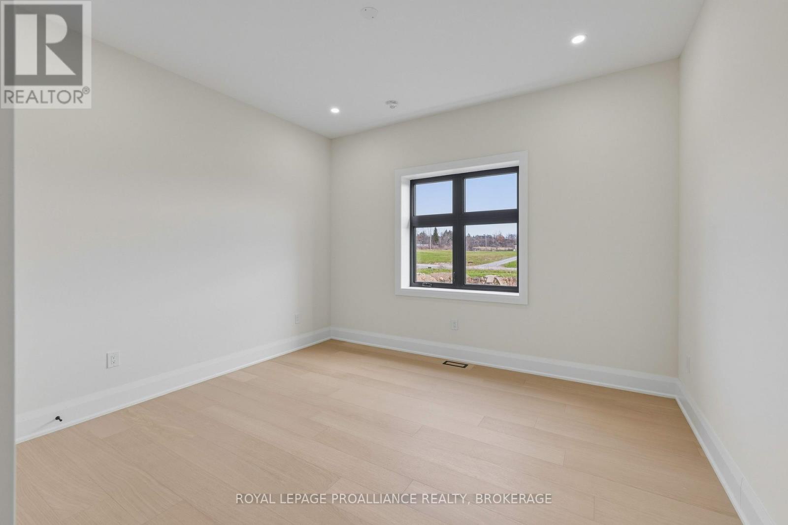 134 HINEMAN STREET — photo 19