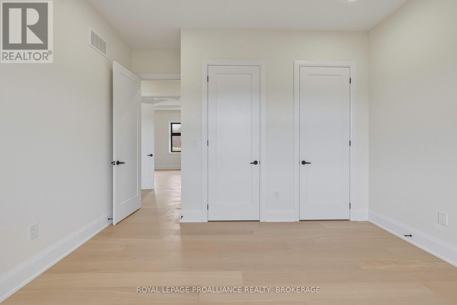 134 HINEMAN STREET — photo 20