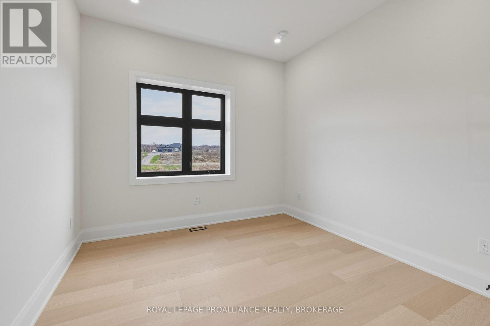 134 HINEMAN STREET — photo 21