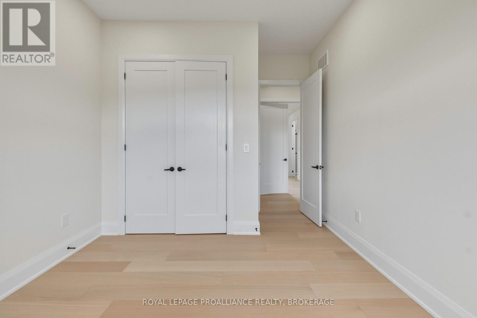 134 HINEMAN STREET — photo 22