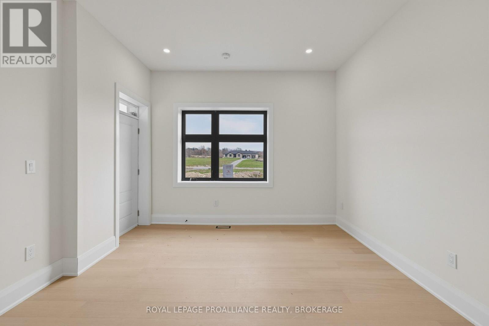 134 HINEMAN STREET — photo 29