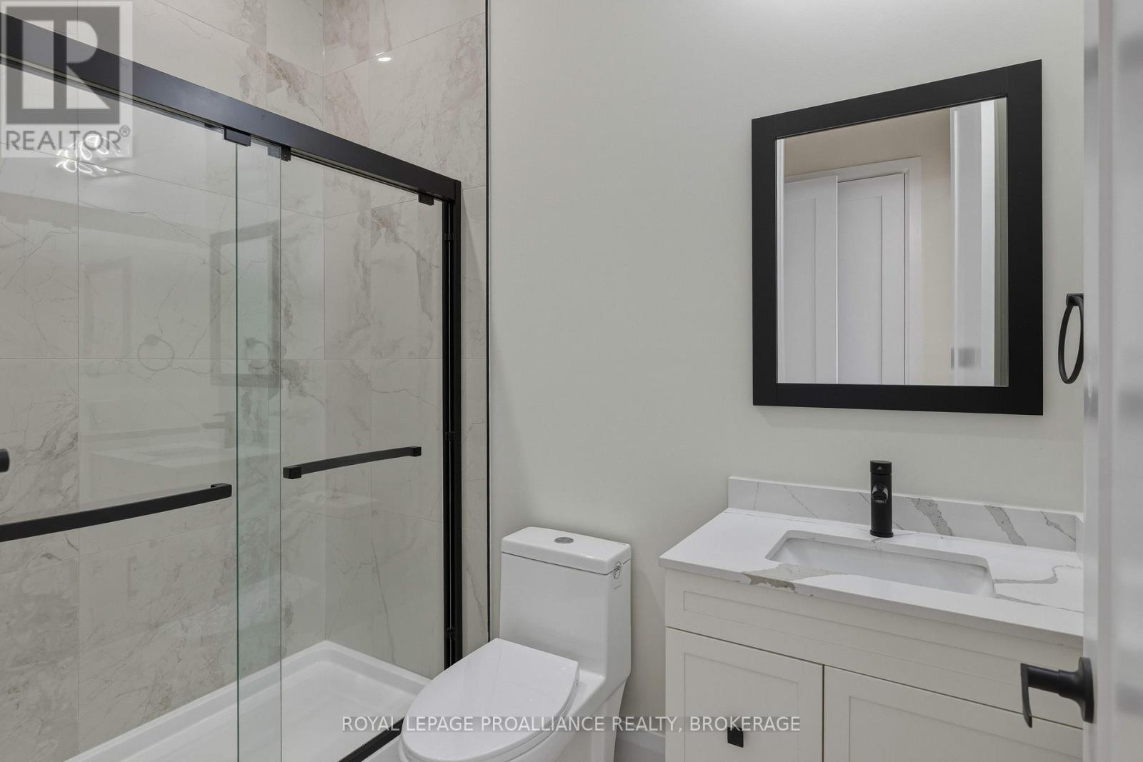 134 HINEMAN STREET — photo 31
