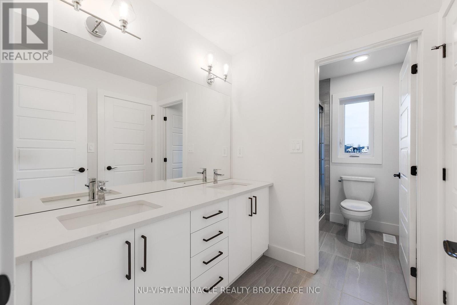 1689 BRAYFORD AVENUE — photo 13