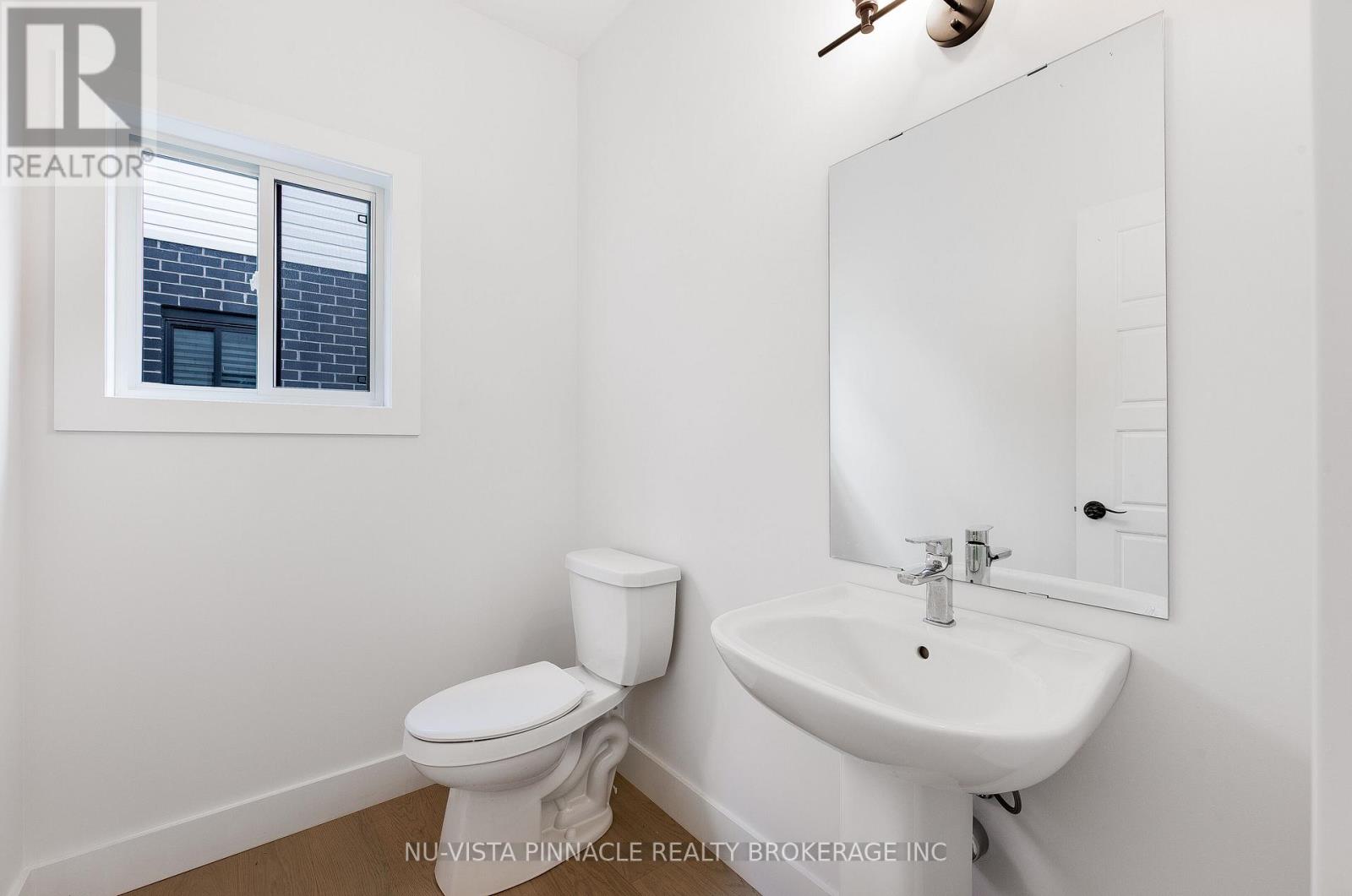 1689 BRAYFORD AVENUE — photo 18