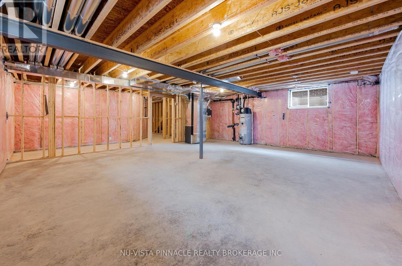 1689 BRAYFORD AVENUE — photo 32