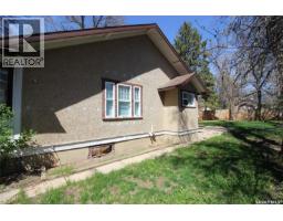 780 1st Street E, Shaunavon, SK S0N2M0 Photo 15
