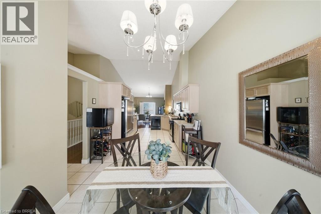 24 HARDY Road Unit# 13, Brantford, Ontario, N3T5K6 — Photo 12