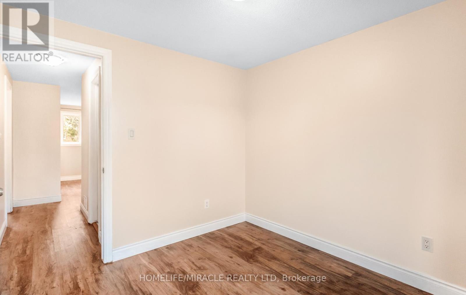 A - 501 GLENELM CRESCENT — photo 30