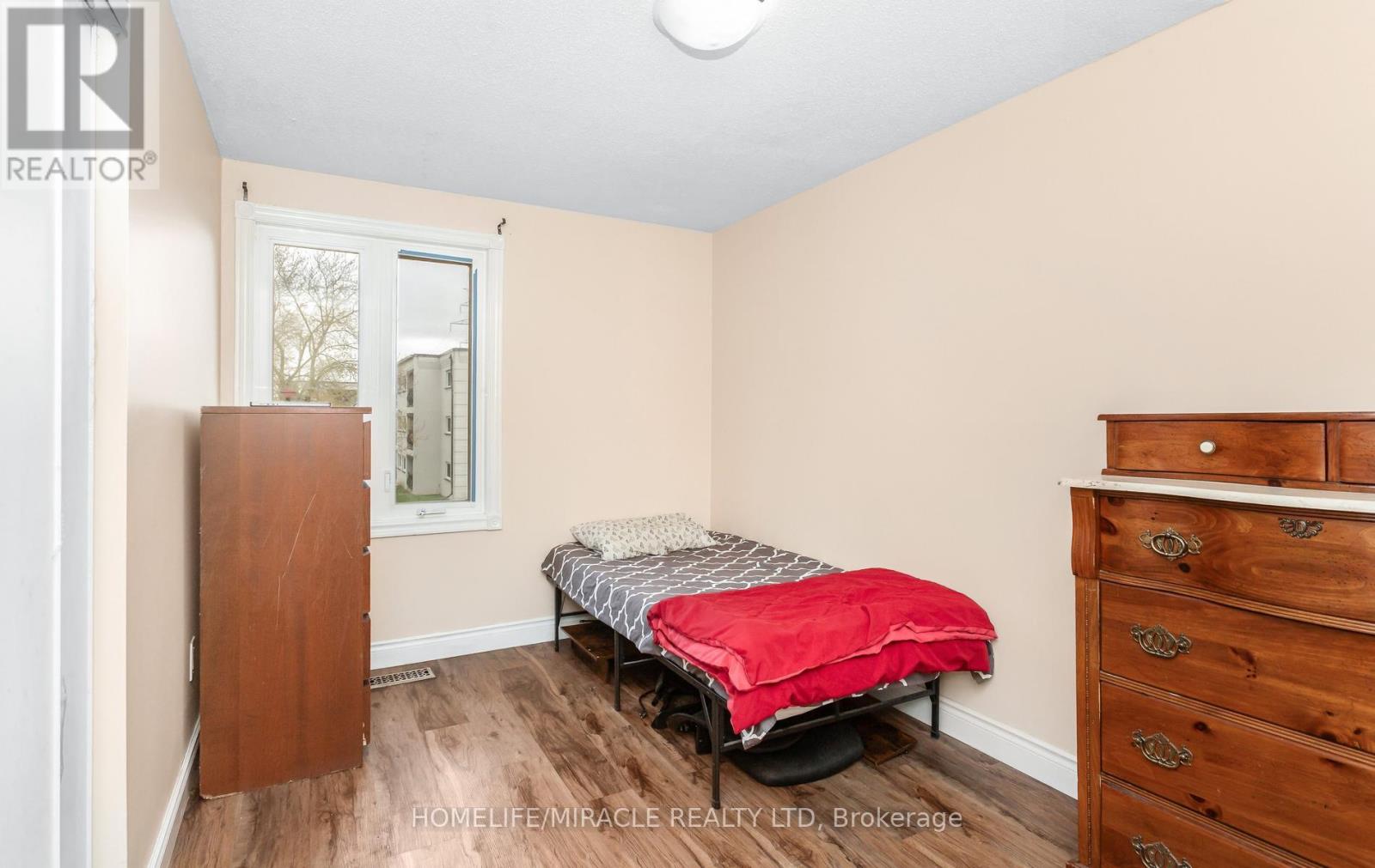 A - 501 GLENELM CRESCENT — photo 32