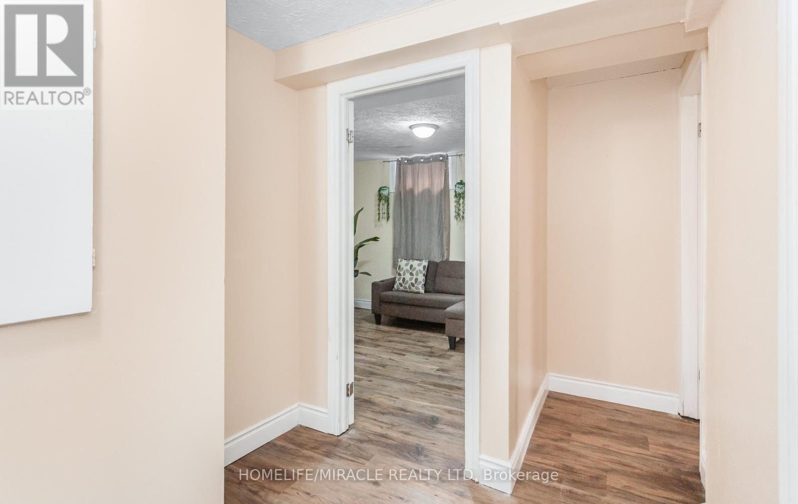 A - 501 GLENELM CRESCENT — photo 37