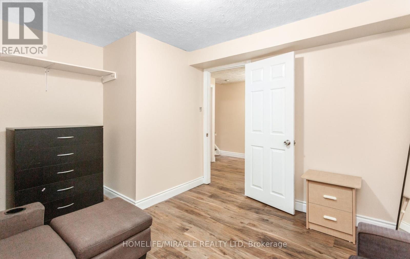 A - 501 GLENELM CRESCENT — photo 42