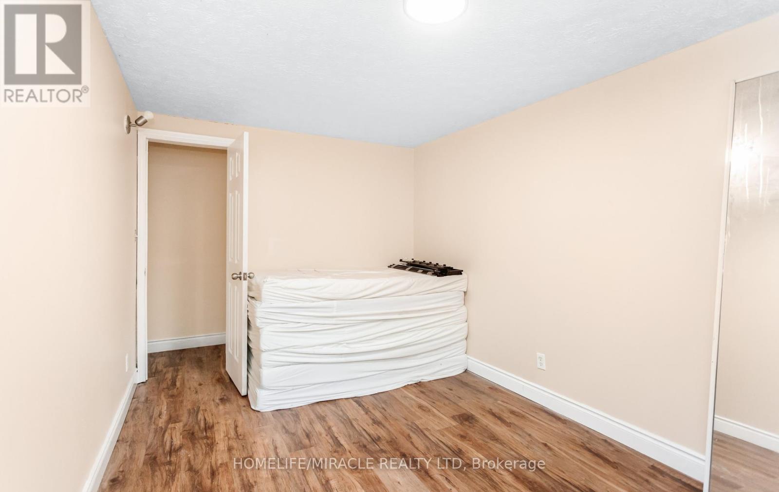 A - 501 GLENELM CRESCENT — photo 44