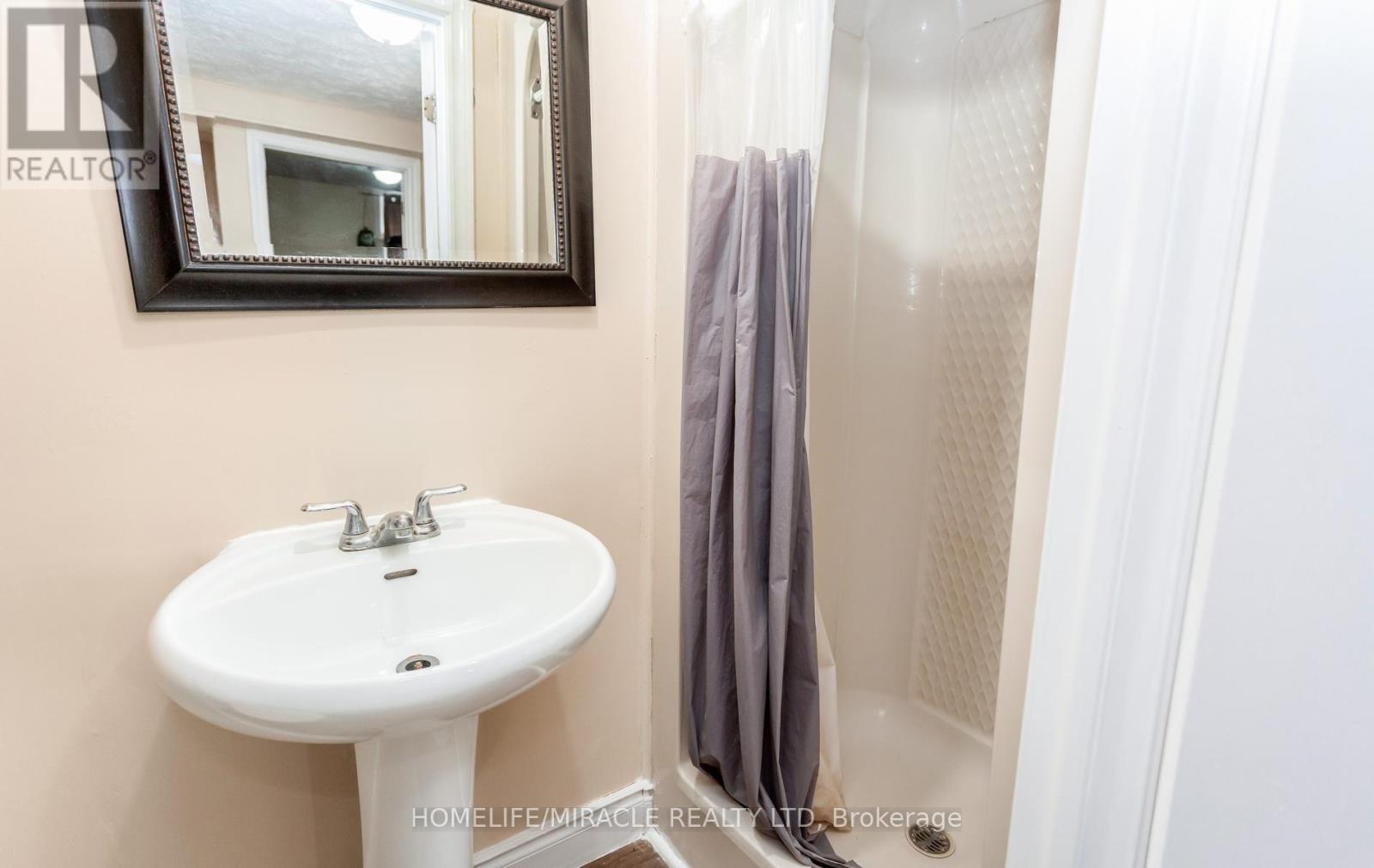 A - 501 GLENELM CRESCENT — photo 46