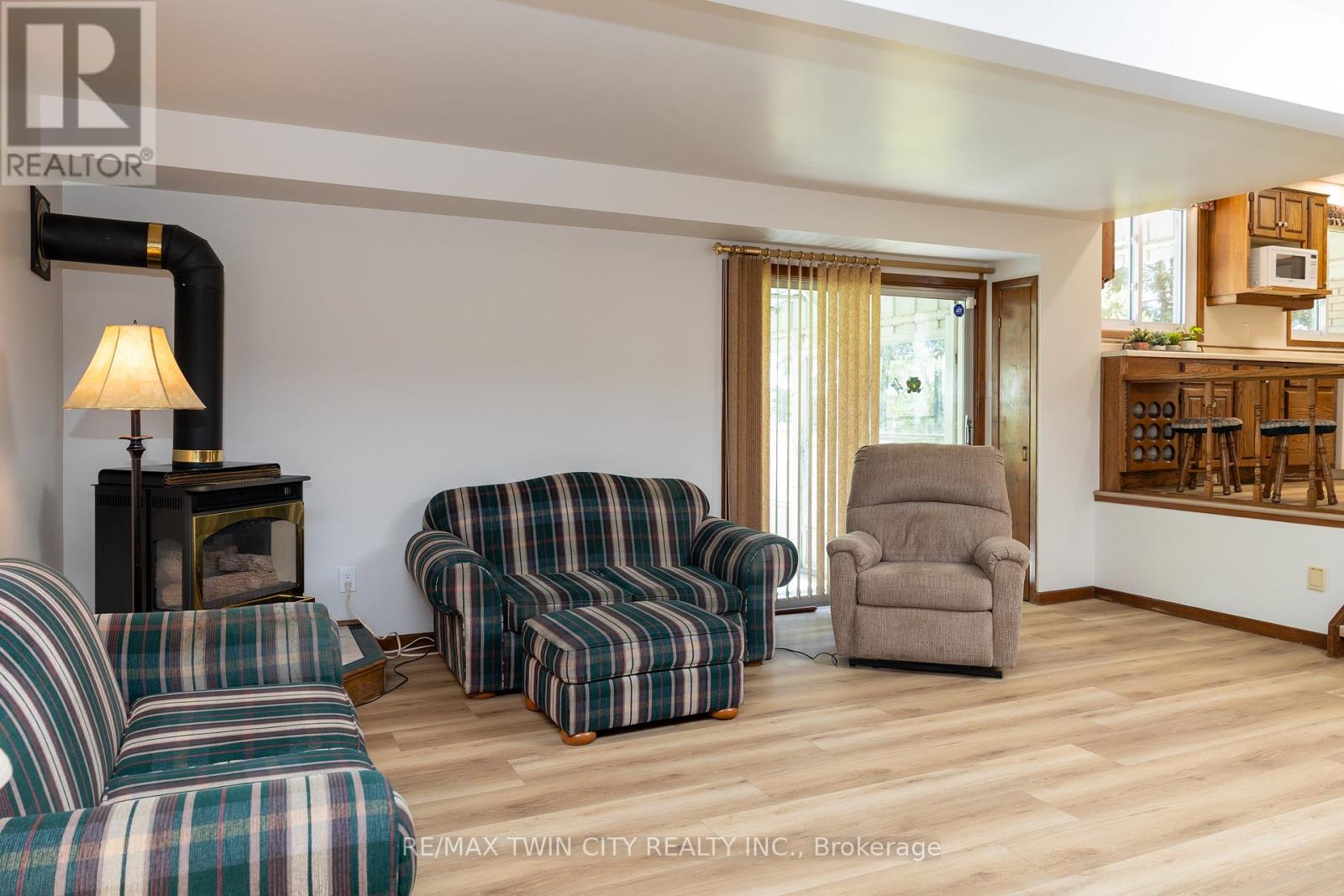 638 OAK PARK ROAD - 19