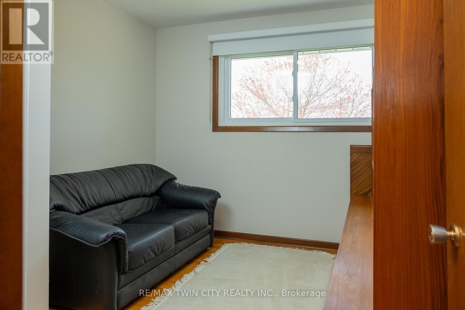 638 OAK PARK ROAD - 26
