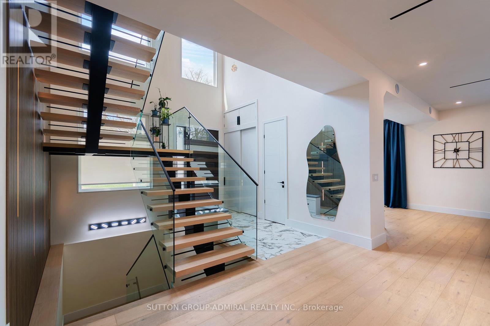 582 GORHAM STREET — photo 38