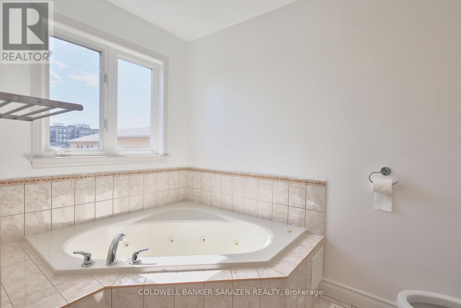 284 HARTHILL WAY - 20