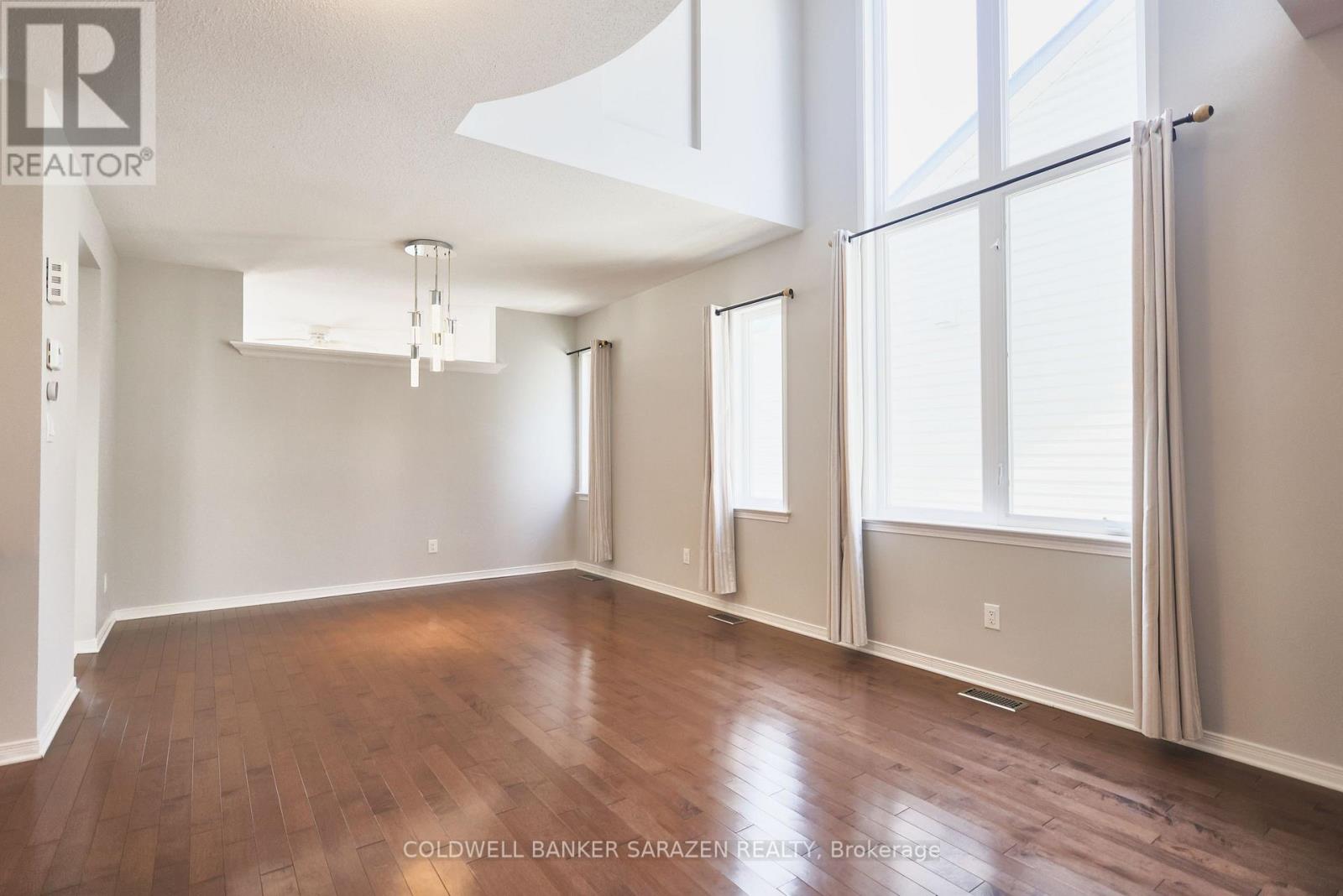 284 HARTHILL WAY - 7