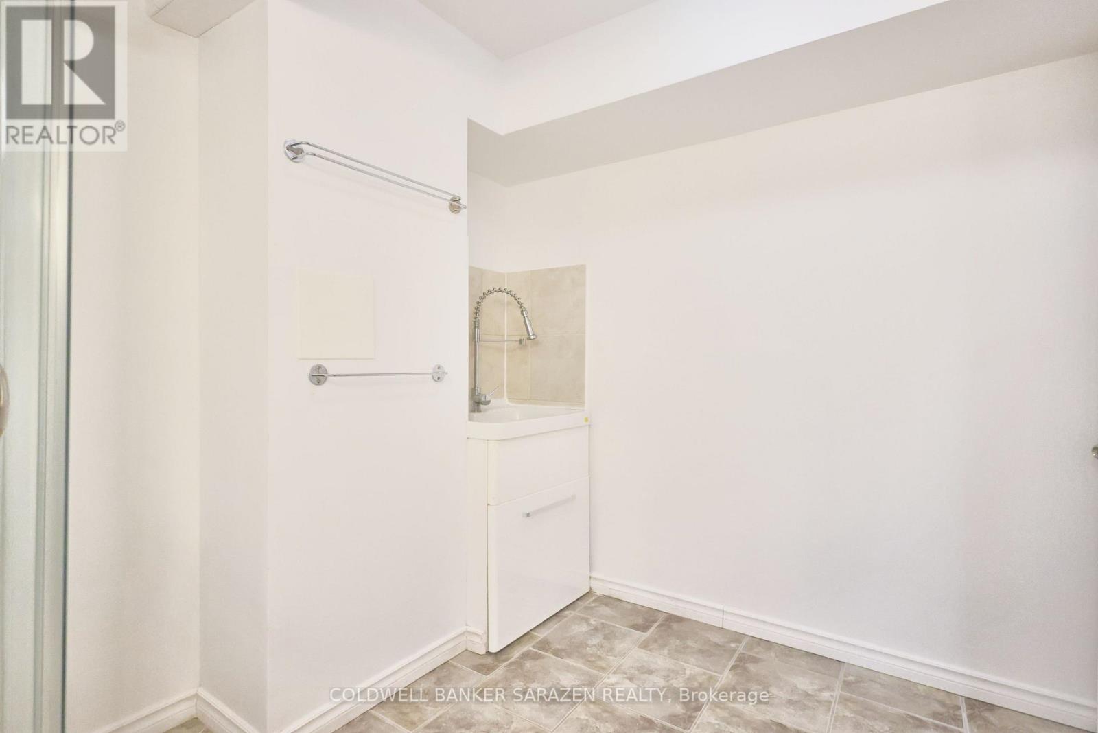 284 HARTHILL WAY - 46