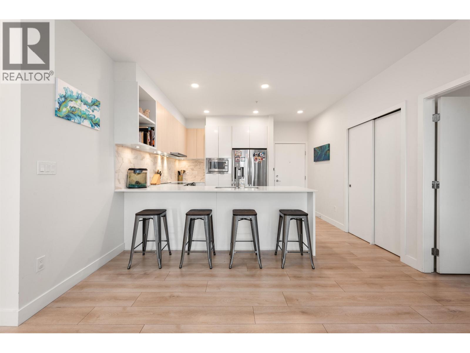 #227-1792 STARLING Drive, Delta