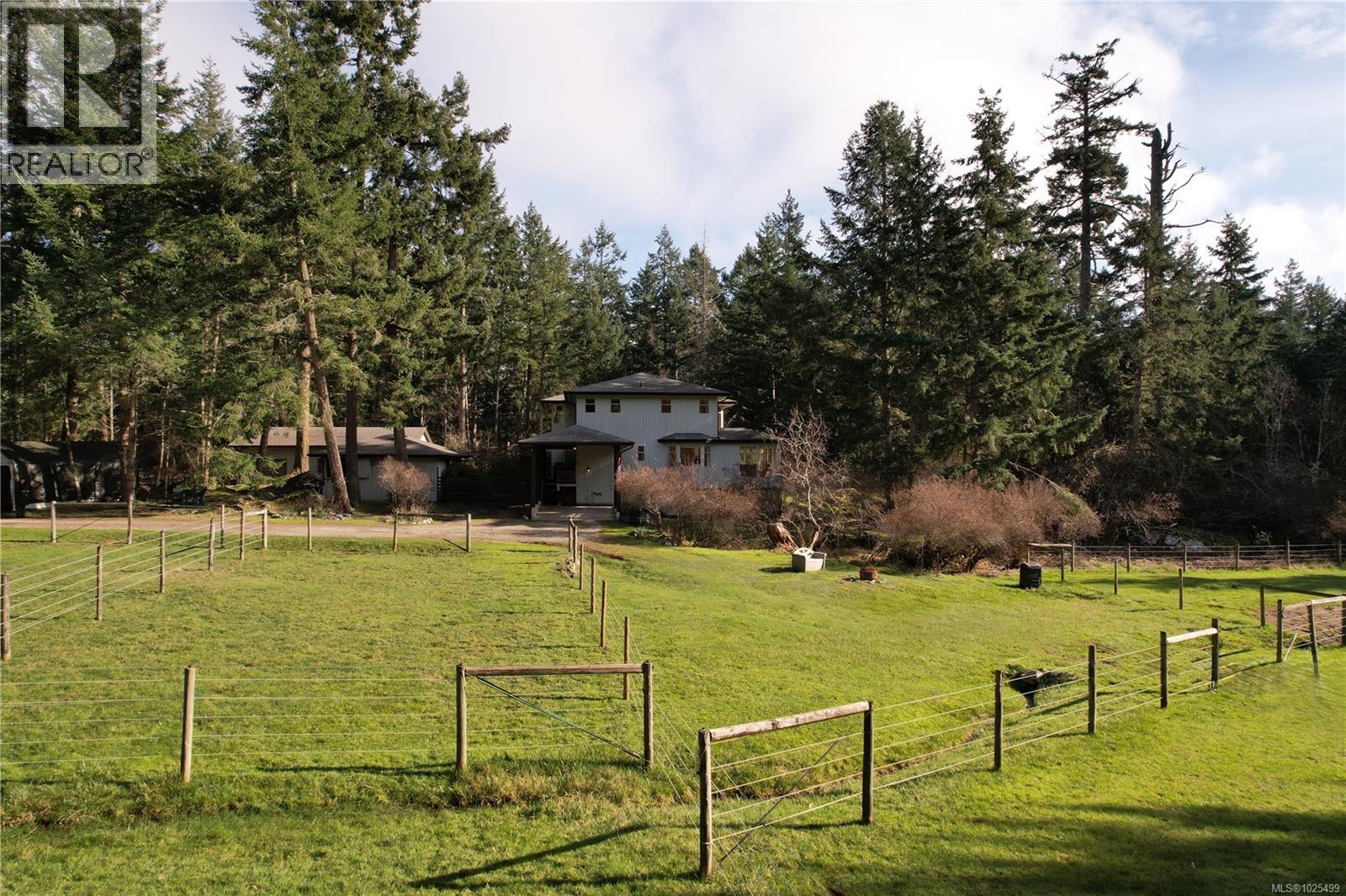 137 Forest Ridge Rd, Salt Spring