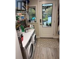 5702 Medusa Street, Sechelt, BC V0N3A0 Photo 20