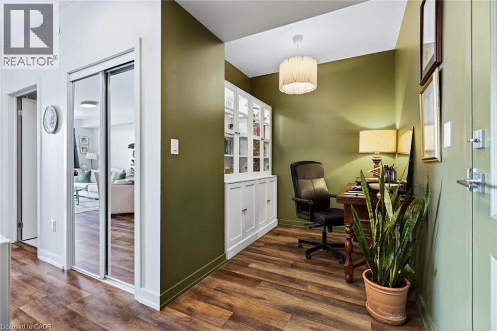 450 DUNDAS Street E Unit# 714, Waterdown, Ontario, L8B1Z2 — Photo 7