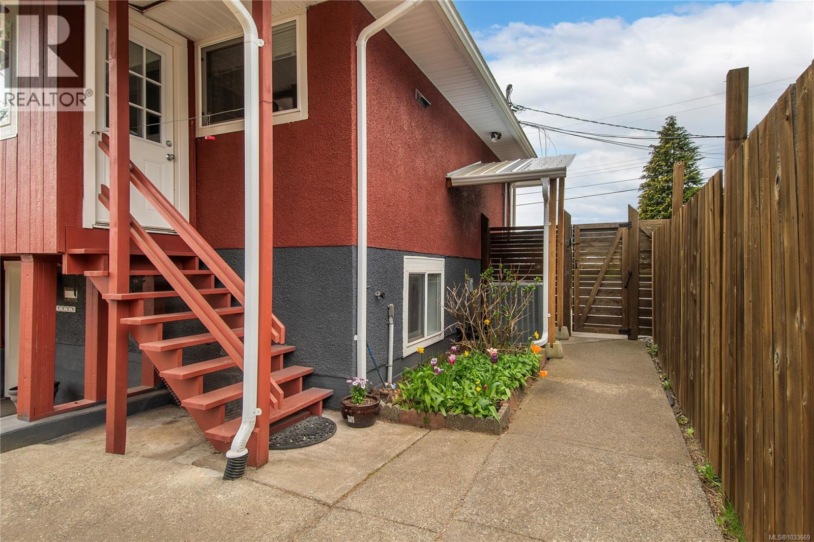 3402 Bevan Rd, Cumberland