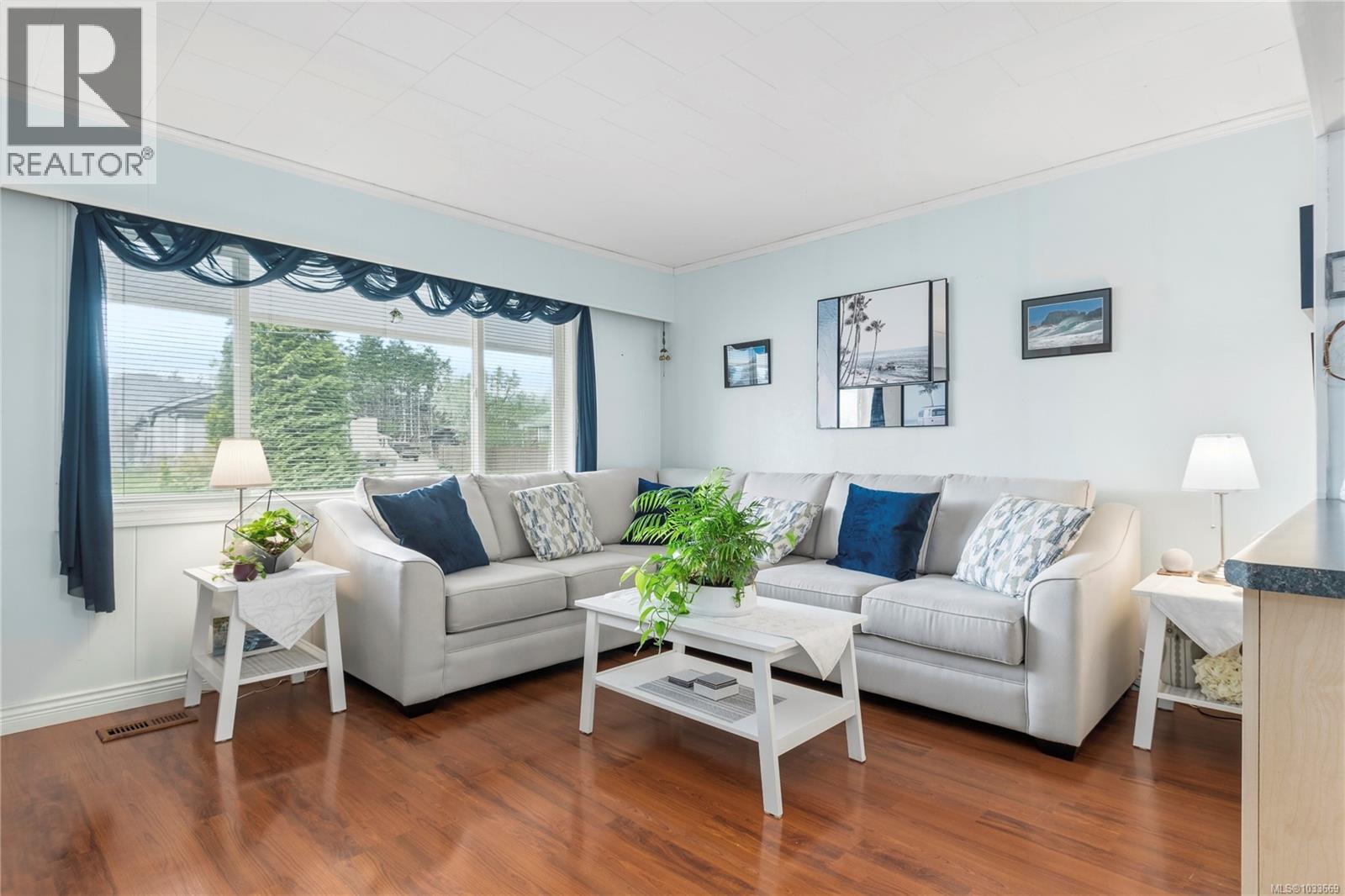 3402 Bevan Rd, Cumberland