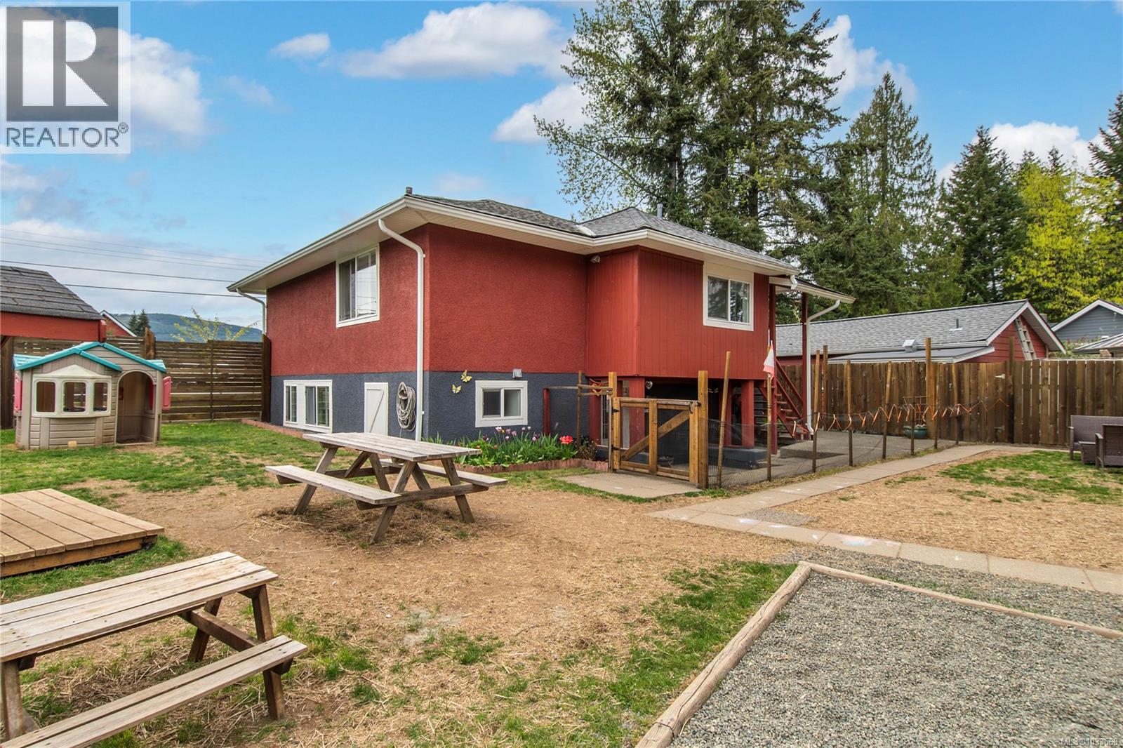 3402 Bevan Rd, Cumberland