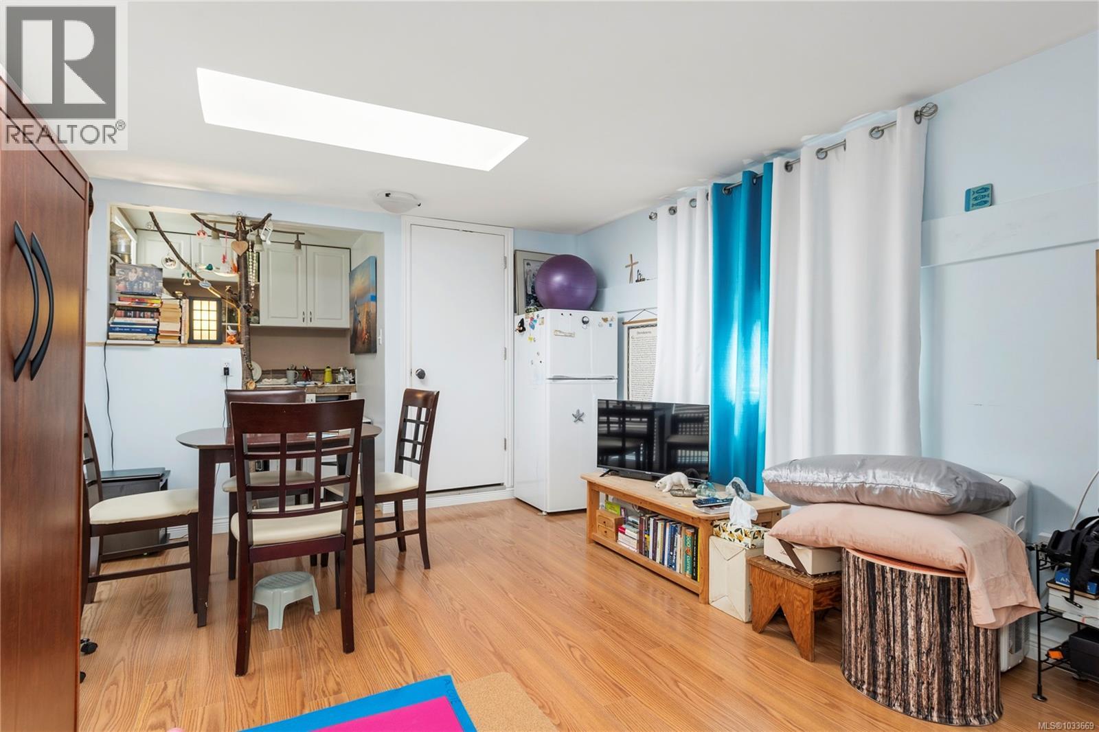 3402 Bevan Rd, Cumberland